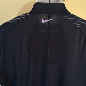 Nike Golf Men's unique vented blue, purple and white Dri-Fit polo shirt XL EUC
